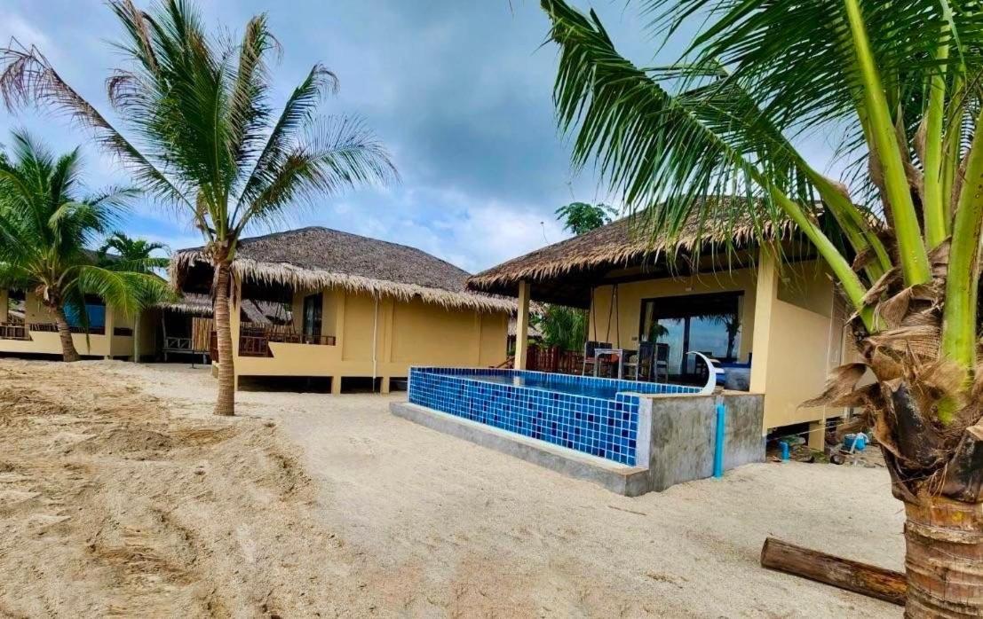 Absolute Beachfront Resort Baan Tai Exterior photo